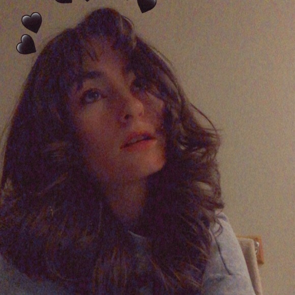 Meet your Posher, Emily - Picture 1 of 1